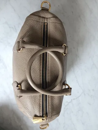 Bolso Bimba y Lola piel beige.