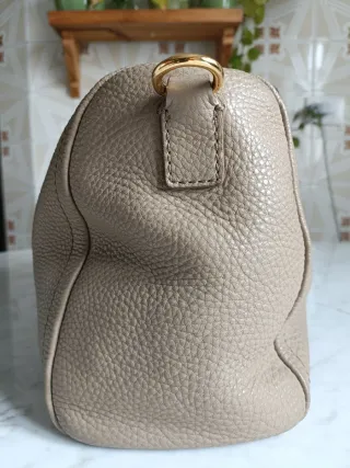 Bolso Bimba y Lola piel beige.
