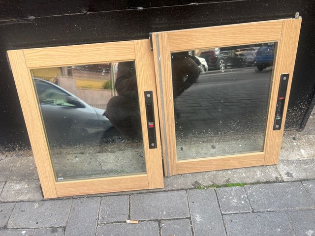 Ventana de aluminio si marco