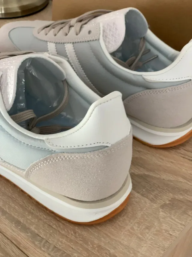 Zapatillas. Número 38