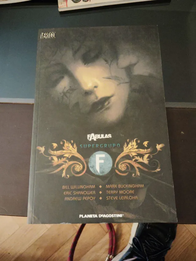 FABULAS No16: EL SUPERGRUPO