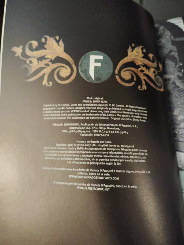 FABULAS No16: EL SUPERGRUPO