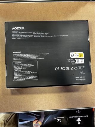 Arrancador de Coche Portátil con Power Bank