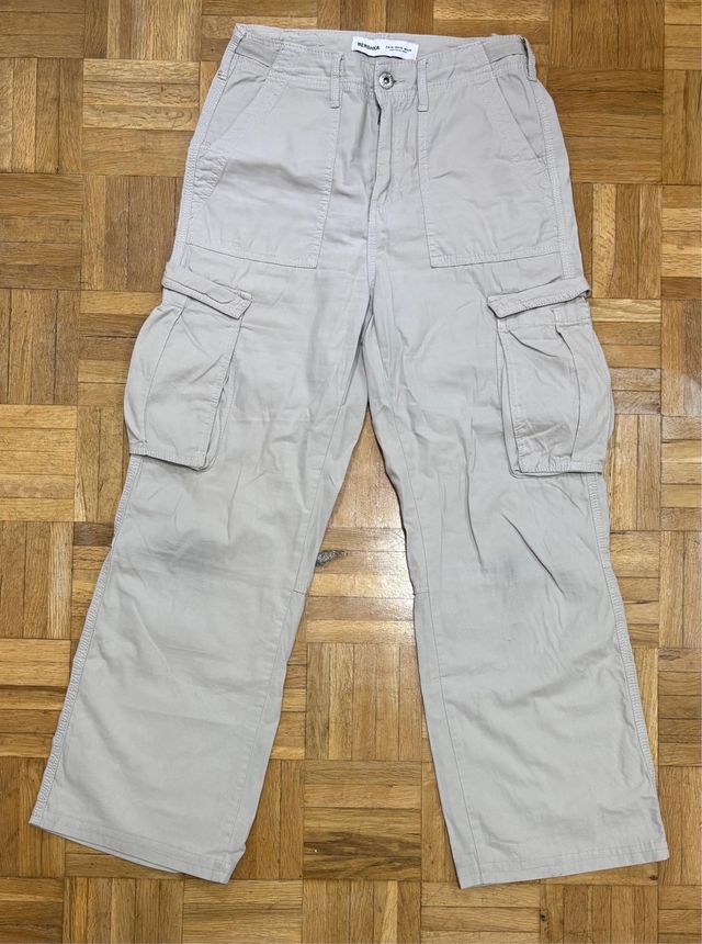 Pantalones cargo beige
