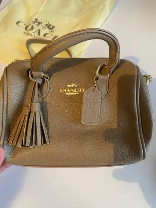 Bolso Coach Piel Beige con Tassels