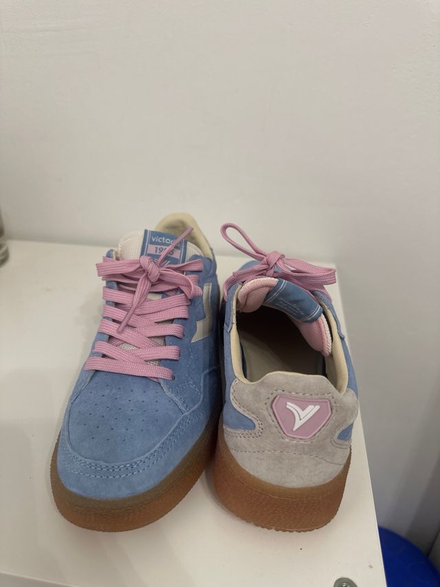 Zapatillas Victoria Azul/Beige Talla 39 nuevas