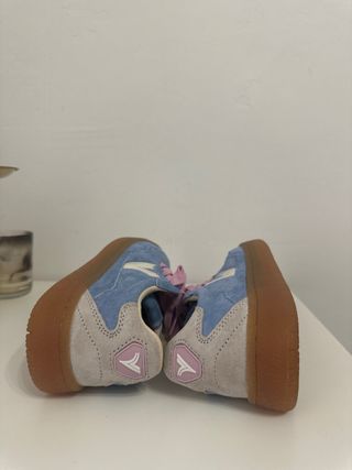 Zapatillas Victoria Azul/Beige Talla 39 nuevas