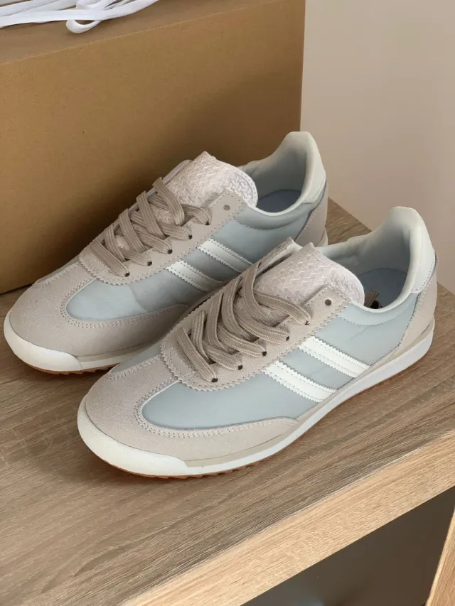 Zapatillas. Número 39