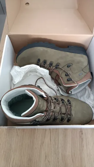 Botas de montaña Gore-Tex