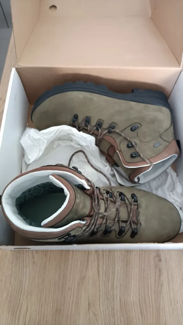 Botas de montaña Gore-Tex