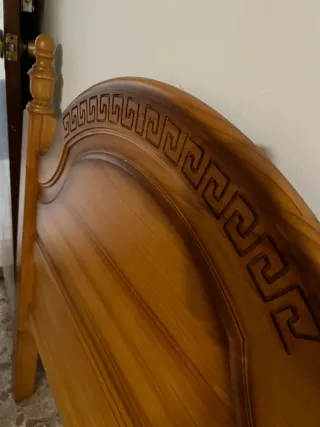 Cabecero de madera estilo clásico