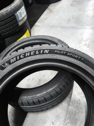 Michelin Pilot Sport 5 225/45ZR17 94Y XL