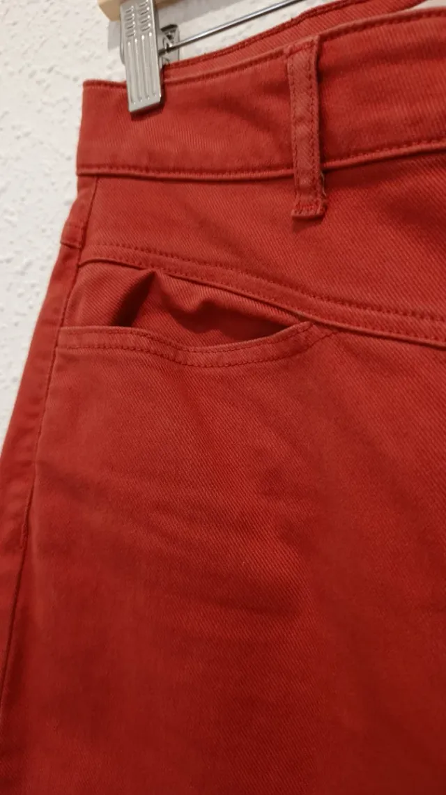 Pantalón tejano Systemaction color coral