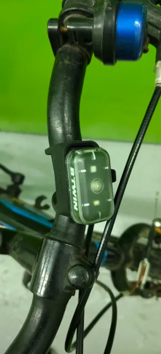 Bicicleta junior negra y azul, 20 pulgadas