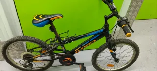 Bicicleta junior negra y azul, 20 pulgadas