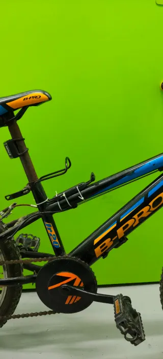 Bicicleta junior negra y azul, 20 pulgadas