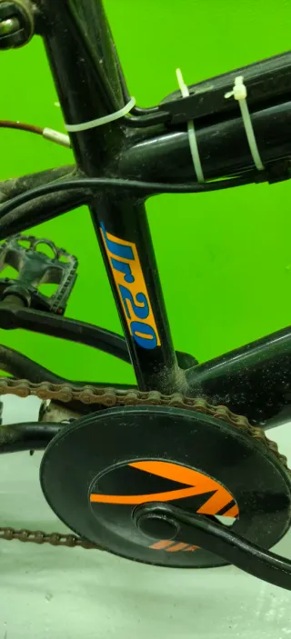 Bicicleta junior negra y azul, 20 pulgadas