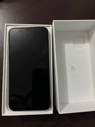 iPhone 11 64GB Impecable con Caja y Cargador