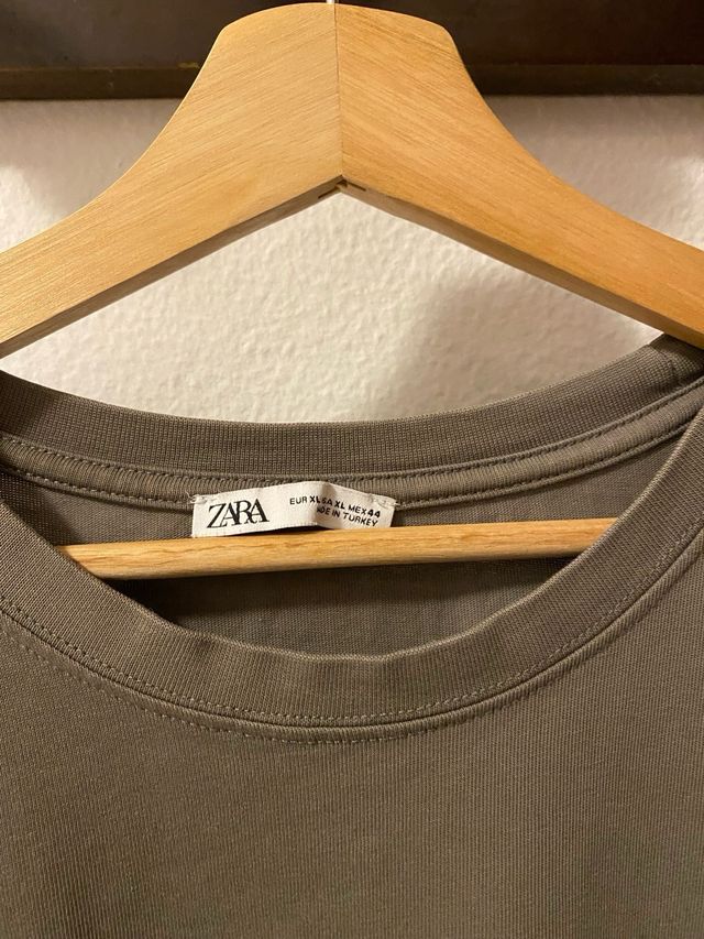 Camiseta Zara Verde Oliva Talla M