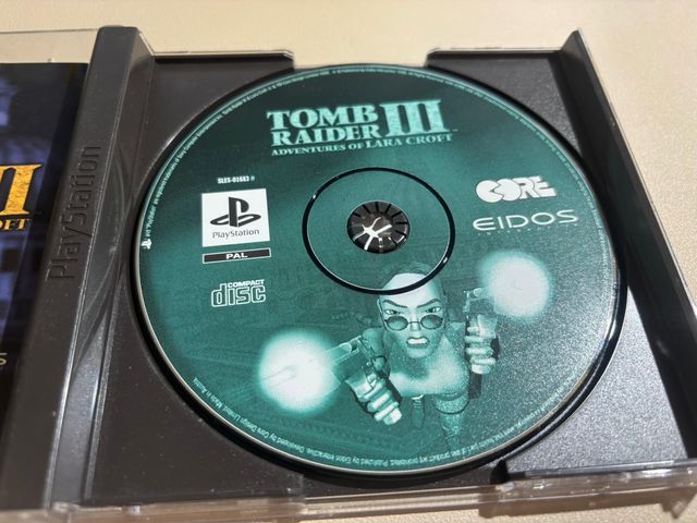 Tomb Raider III PS1 PAL Completo + Manual