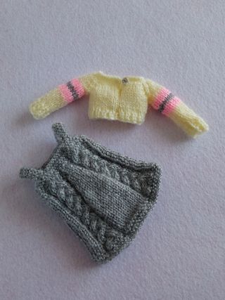 Conjunto gorrito, jersey y peto tricolor - Blythe