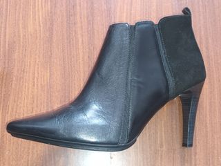 Botines Hispanitas piel negros tacón