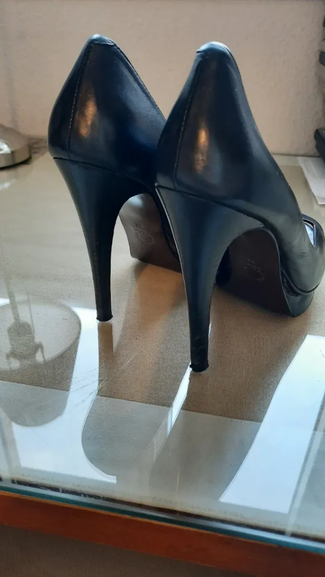 Zapatos Negros Tacón Alto NICOLAS Peep Toe