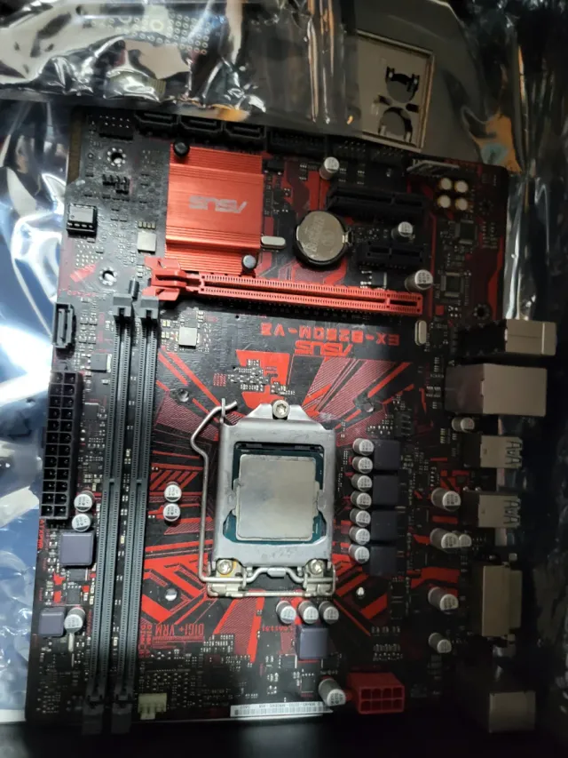 Placa Base ASUS con Procesador Ex-b250m-v2 + Xeon