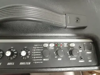 Amplificador Fender mustang II