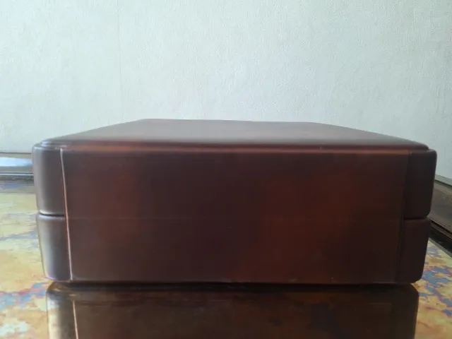 Porta Cassetes Vintage Rojo