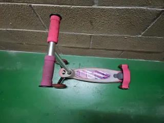 Patinete infantil rosa 3 ruedas