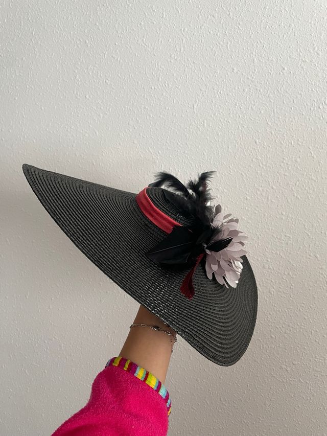 Pamela negra con detalle rojo