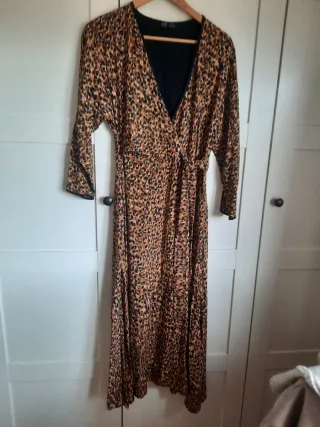 Vestido estampado leopardo talla M