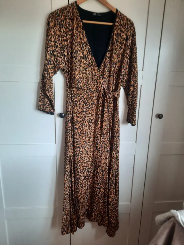 Vestido estampado leopardo talla M