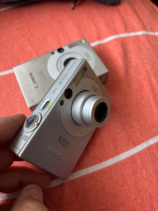 2 Cámaras Digitales Canon IXUS 70