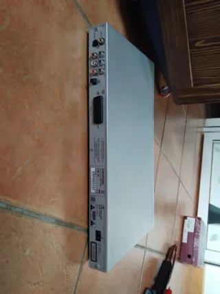DVD Grundig sin cables