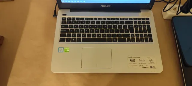 Chromebook ASUS Sonicmaster Negro