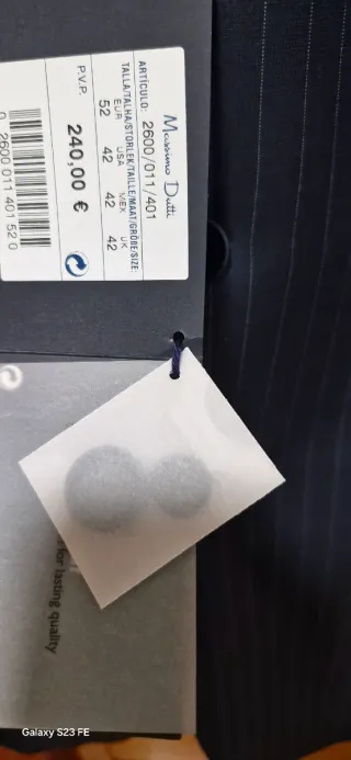 Traje de raya azul y plata