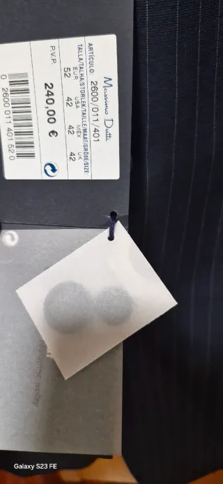 Traje de raya azul y plata