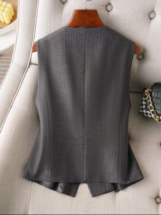 Chaleco elegante cuello V