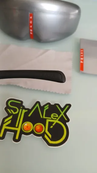 Gafas de sol Prada negras