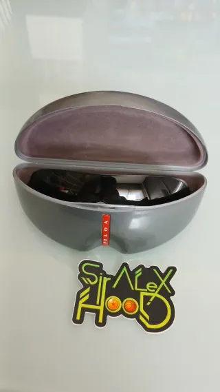 Gafas de sol Prada negras