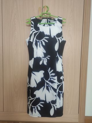 Vestido H&M floral negro y blanco