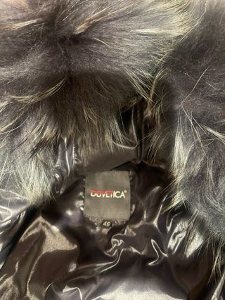 Plumas DUVETICA negro con capucha