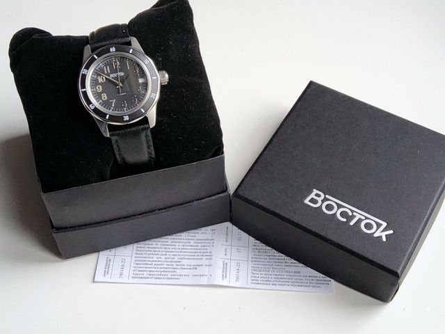 Nuevo Vostok Megapolis 79014A 2416B automático