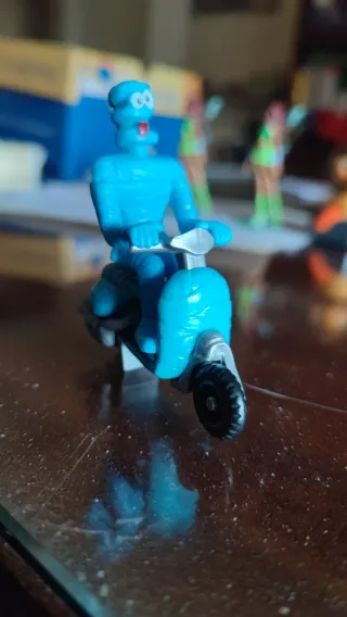 Gadget Kinder Sorpresa. Mummia scooter n 7