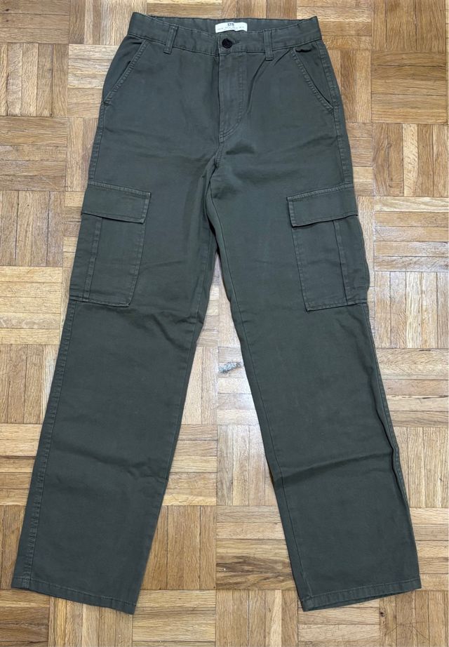 Pantalones cargo verde militar