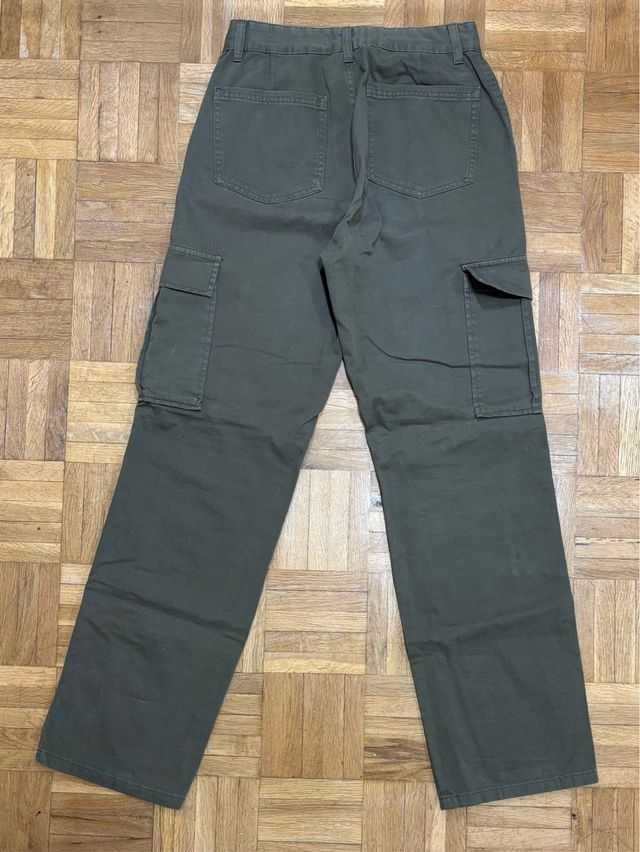Pantalones cargo verde militar
