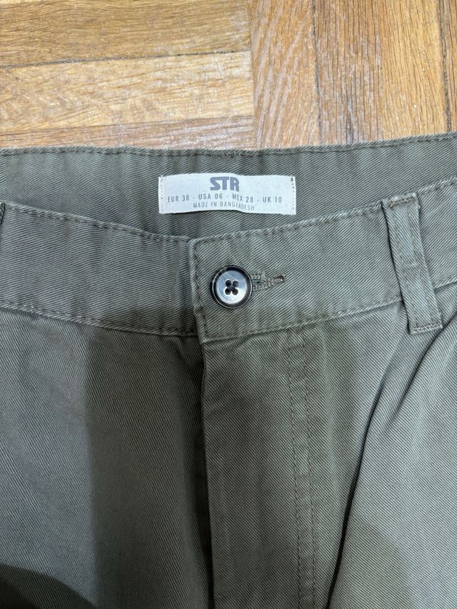 Pantalones cargo verde militar