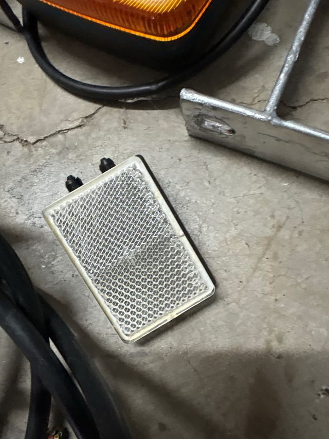 Luces de remolque y cableado